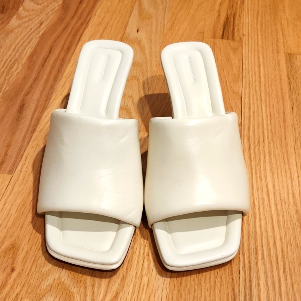 Vince shoes brand new